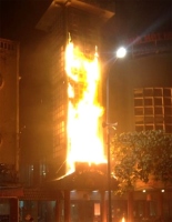 Cháy Nhà hát Múa rối gần Hồ Gươm