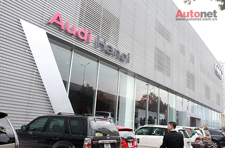 (Gia Lợi) -Tư vấn cung cấp cửa thép an toàn cho showroom audi