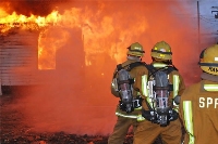 Mũ cứu hỏa nhìn xuyên khói